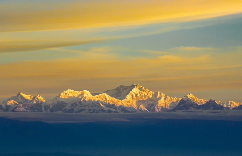 Kanchenjunga vs Manaslu Circuit