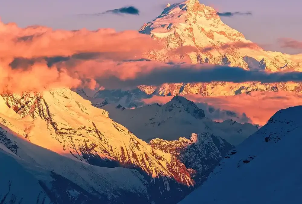 Can You See Mount Manaslu from Kathmandu?